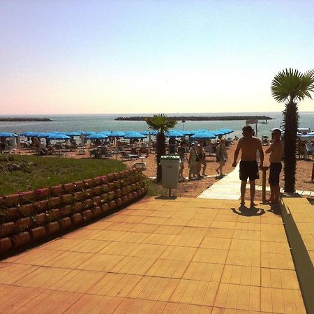 Airone Bianco Residence Village Lido delle Nazioni Ngoại thất bức ảnh